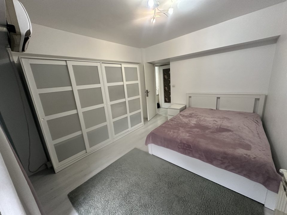 UNIRII, 4 CAMERE 130 MP, 4 BALCOANE!