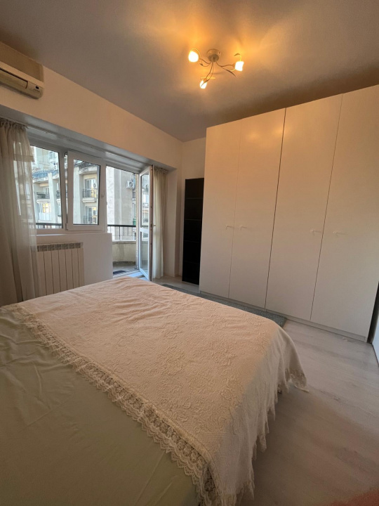 UNIRII, 4 CAMERE 130 MP, 4 BALCOANE!