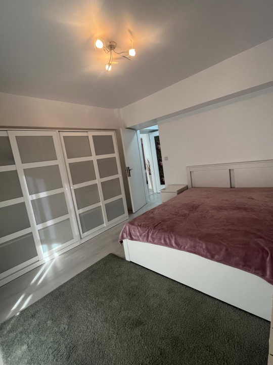 UNIRII, 4 CAMERE 130 MP, 4 BALCOANE!