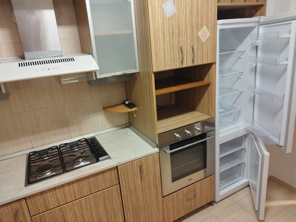 PIATA SUDULUI, 2 CAMERE, PARCARE!