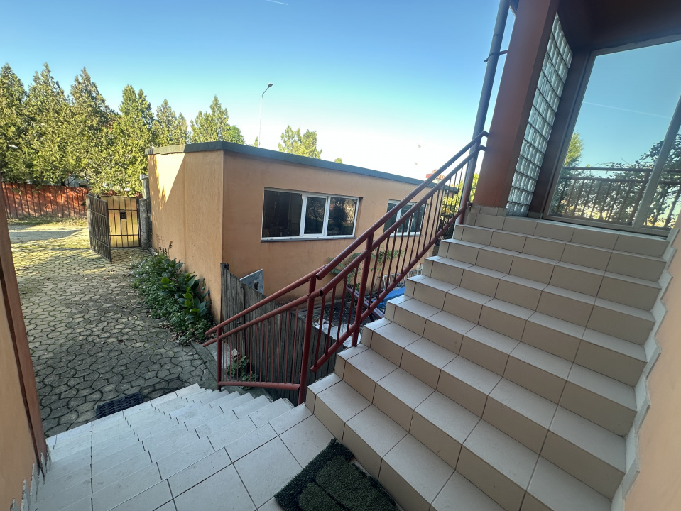 PANTELIMON, APARTAMENT-VILA 1E+M 230 MP, CURTE 516 MP!