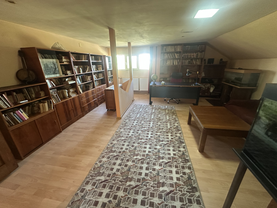 PANTELIMON, APARTAMENT-VILA 1E+M 230 MP, CURTE 516 MP!