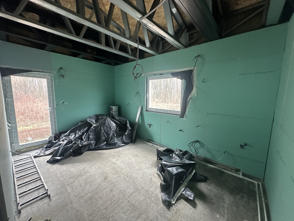 CLINCENI-ORDOREANU, CASA 126 MP, TEREN 443 MP!