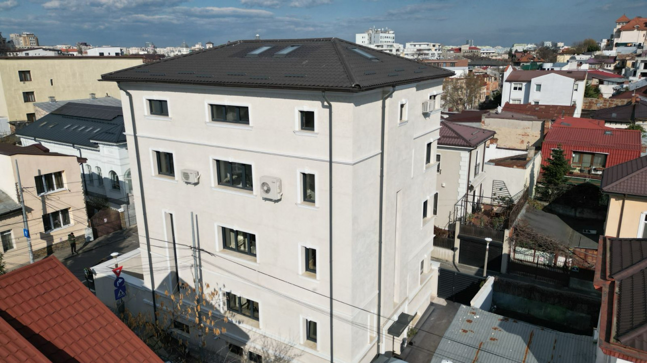 SUPER OCAZIE SE VIND 3 APRTAMENTE DE LUX IN VILA ZONA PARC CAROL COSBUC