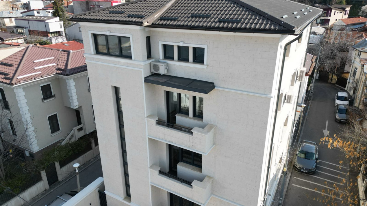 SUPER OCAZIE SE VIND 3 APRTAMENTE DE LUX IN VILA ZONA PARC CAROL COSBUC