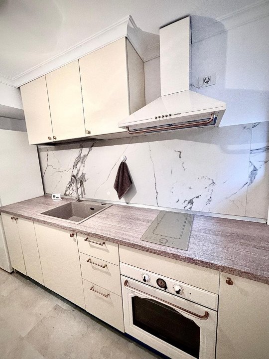 SUPER OCAZIE SE VIND 3 APRTAMENTE DE LUX IN VILA ZONA PARC CAROL COSBUC