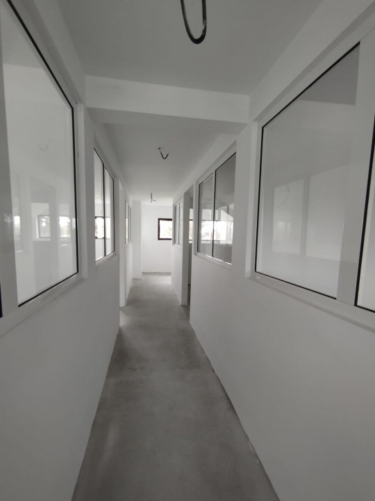 SE VINDE CASA IN CALUGARENI 5 camere, teren 600mp