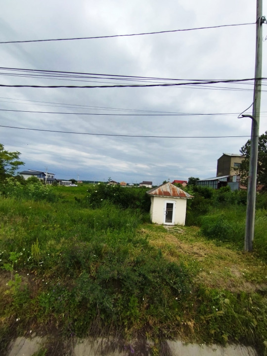 Teren intravilan de 5000 mp cu deschidere la Soseaua Giurgiului - 1 Decembrie