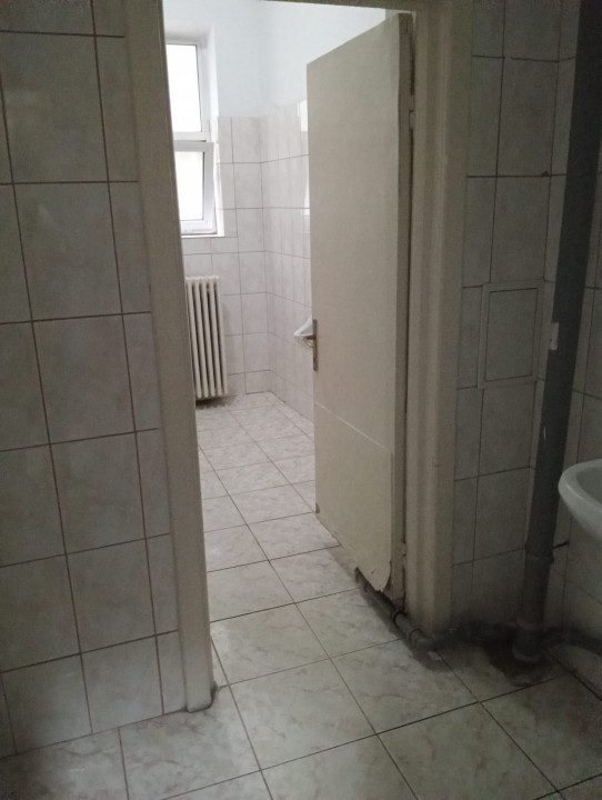  MEGA OCAZIE SE VAND 2 CORPURI DE CLADIRE CENTRAL CARTIERUL EVREIERSC BUCURESTI