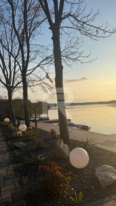 SE VINDE VILA CU DESCHIDERE LA LACUL SNAGOV LA CEL MAI MIC PRET