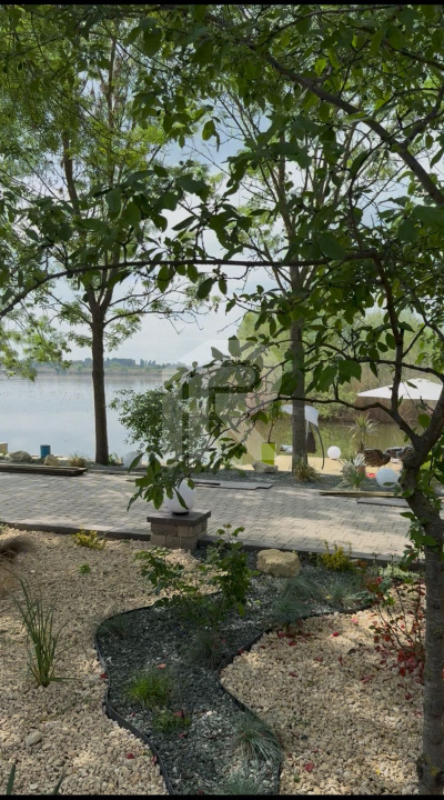 SE VINDE VILA CU DESCHIDERE LA LACUL SNAGOV LA CEL MAI MIC PRET