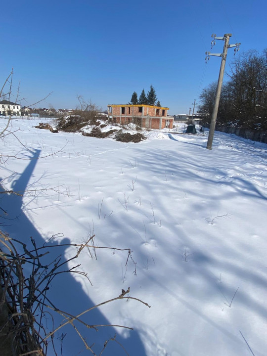 VAND TEREN INTRAVILAN 3070MP IN ZONA VIP BANEASA-STEJARII 