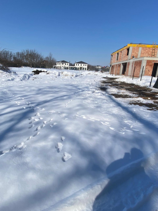 VAND TEREN INTRAVILAN 3070MP IN ZONA VIP BANEASA-STEJARII 