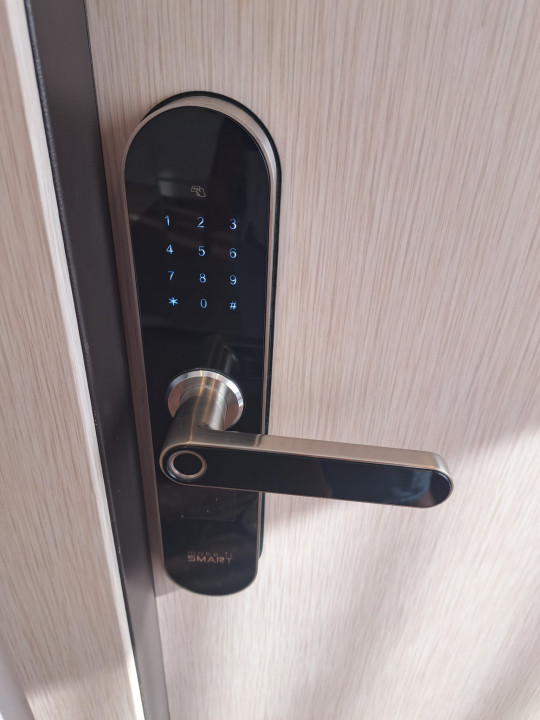 VAND PENTHOUSE 280 MP IN VILA + GARAJ LUX IN SINAIA PH COTA 1400