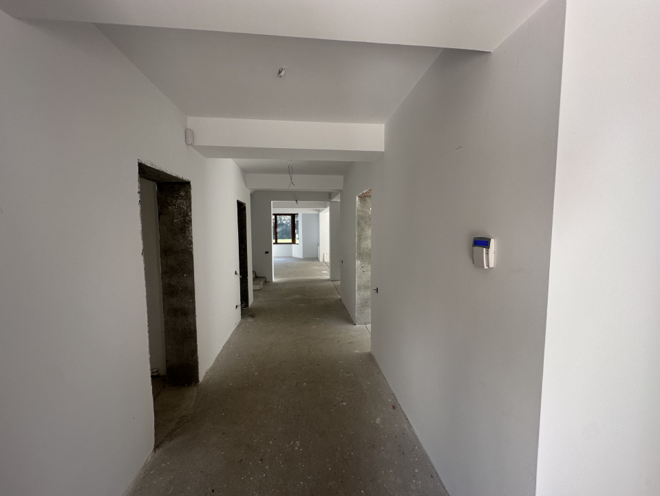 CORBEANCA-PARADISUL VERDE, VILA 507 MP, LOT 1.095 MP!