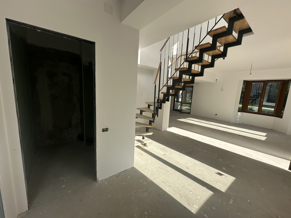 CORBEANCA-PARADISUL VERDE, VILA 507 MP, LOT 1.095 MP!