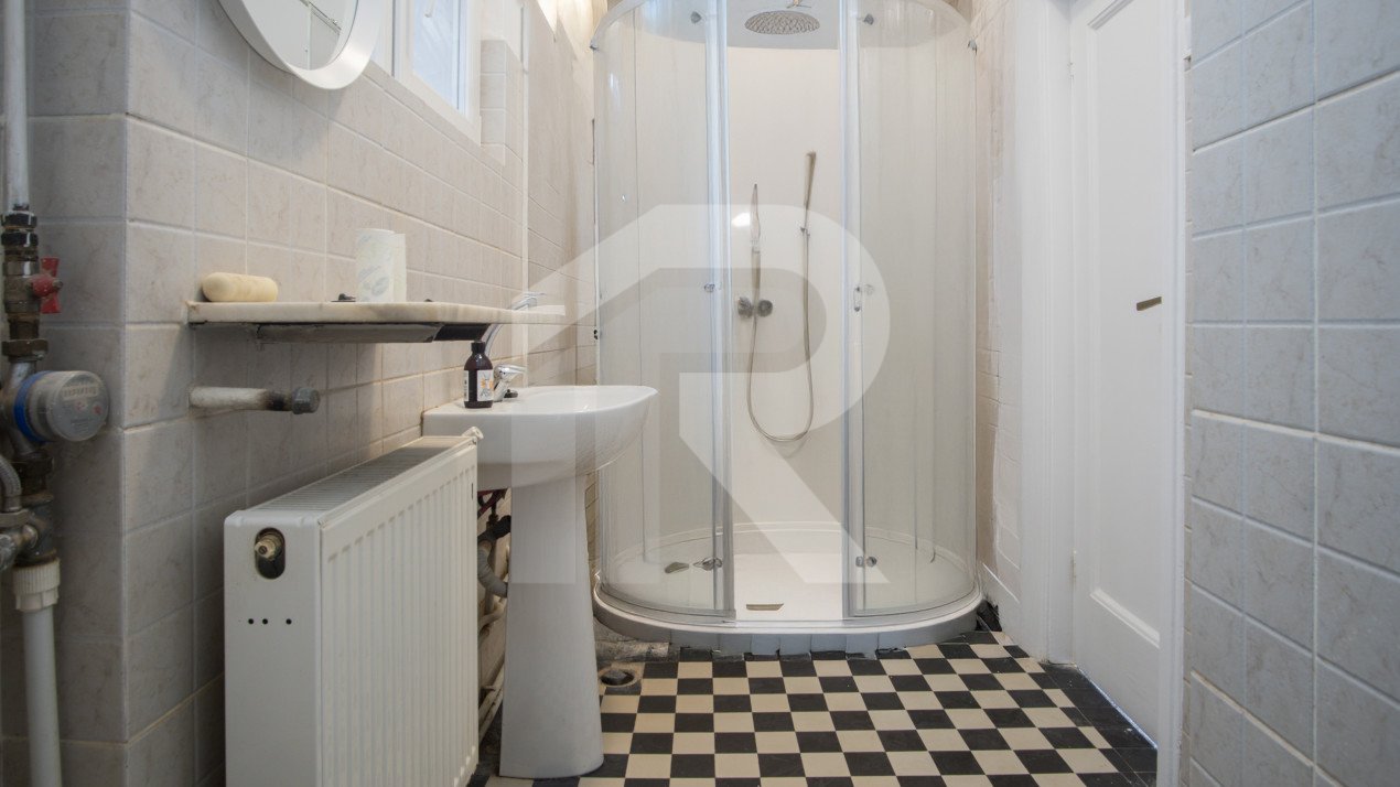 Apartament neoclasic în inima Bucureștiului – o poveste de arhitectură și elegan