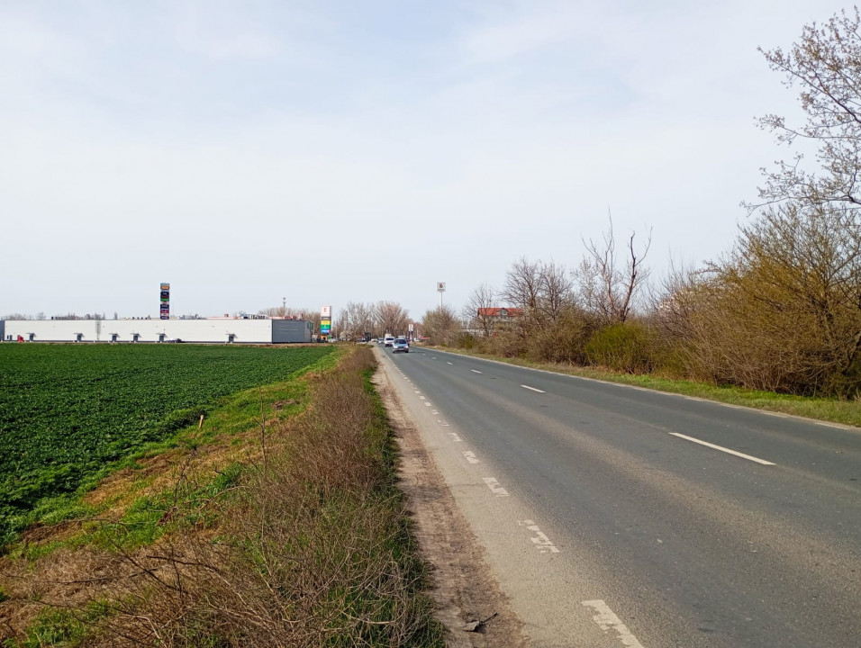 Teren intravilan 5.000 m² cu 40 m deschidere la DN2A – lângă Kaufland Slobozia