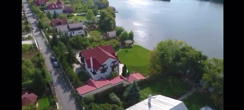Vila de lux, 427 mp utili și 2313 mp teren, pe malul lacului (Cociova) Balotesti