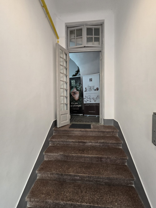 Închiriez apartament în vilă interbelică – Calea Dorobanți, 180 mp, etaj 3/3