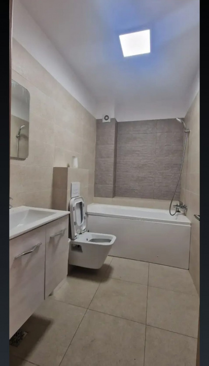 Apartament modern cu 2 camere și terasă generoasă – Strada Popa Petre