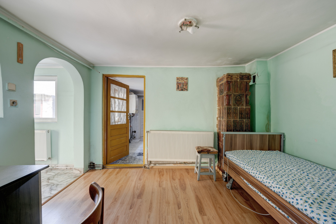 CHIAJNA - CASA RENOVABILA 129 MP, LOT 690 MP!