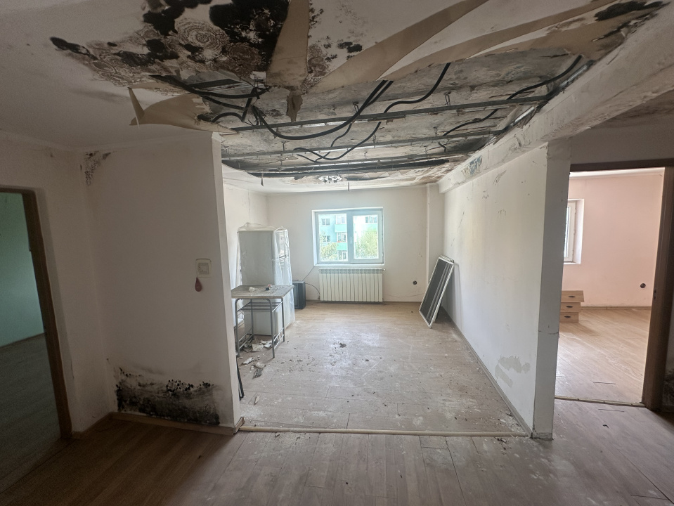 1 DECEMBRIE, 4 CAMERE 98 MP, LOT 22 MP-PARCARE!