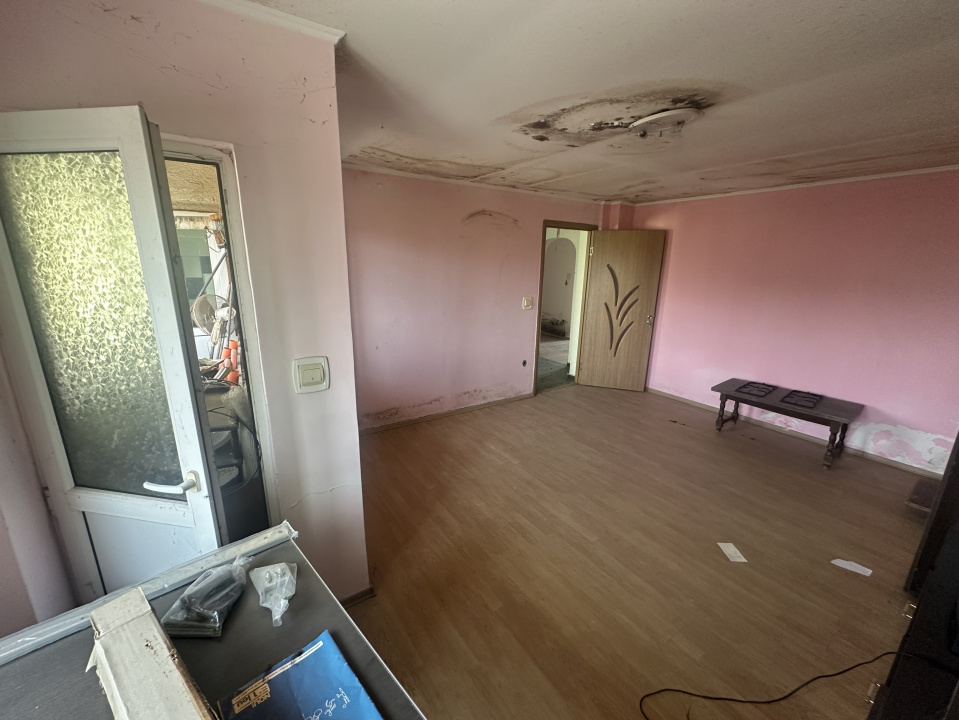 1 DECEMBRIE, 4 CAMERE 98 MP, LOT 22 MP-PARCARE!