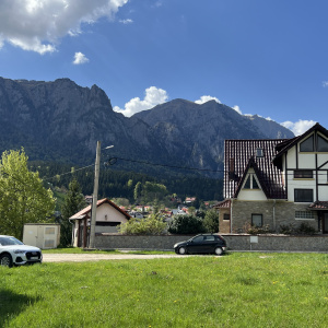 Teren 1407 mp Poiana Tapului. Vedere Bucegi .Tripla Deschidere