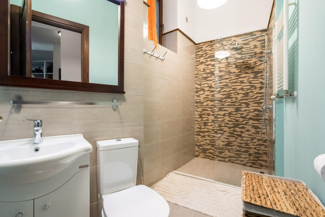 ARMENEASCA, APARTAMENT LUX-190 MP!