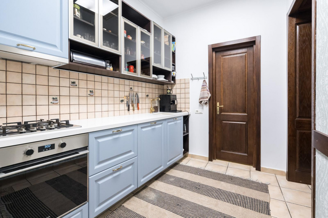 ARMENEASCA, APARTAMENT LUX-190 MP!