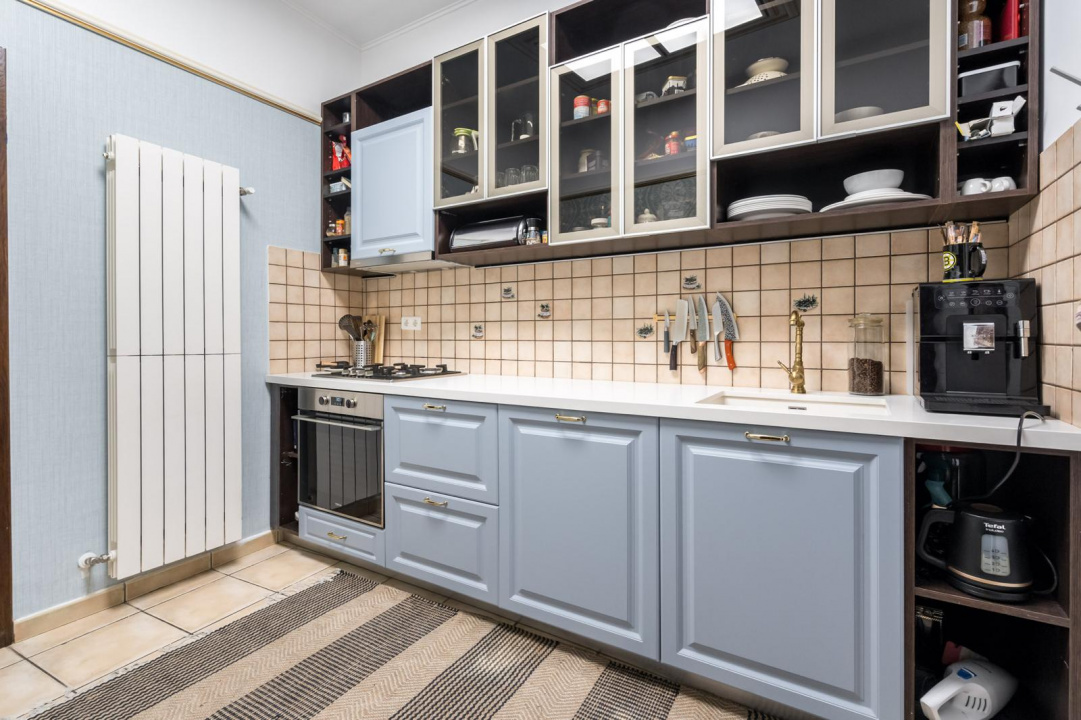 ARMENEASCA, APARTAMENT LUX-190 MP!