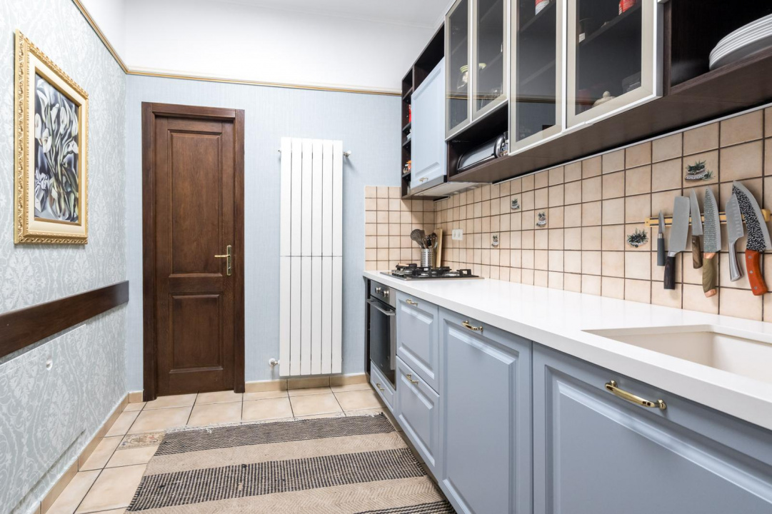 ARMENEASCA, APARTAMENT LUX-190 MP!