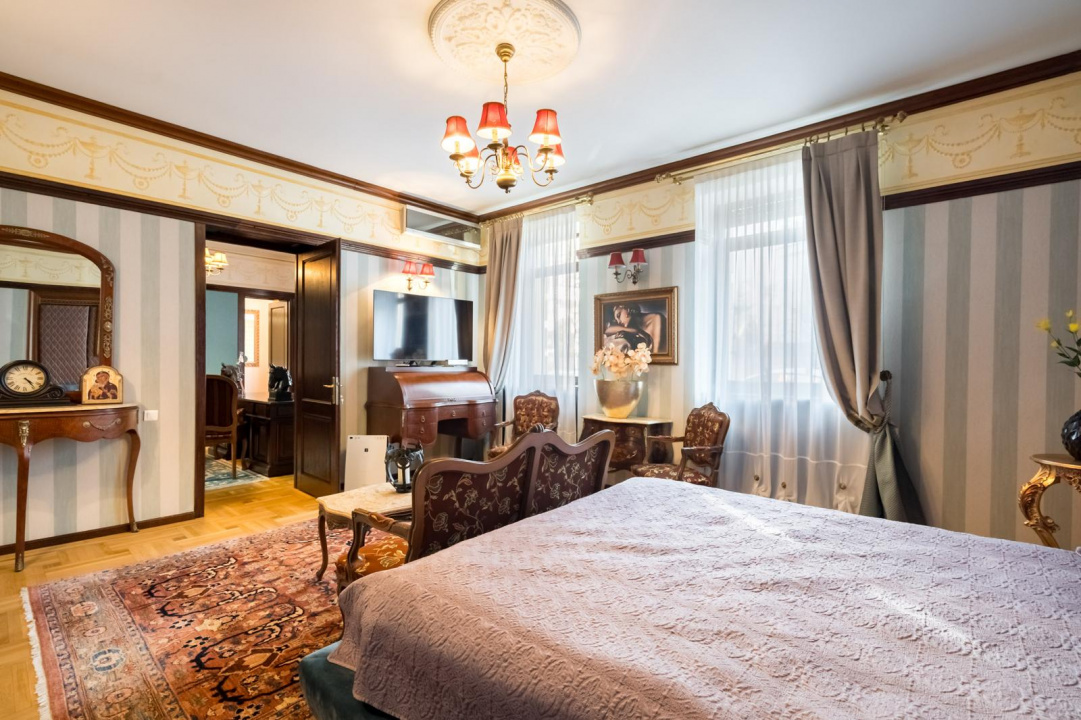 ARMENEASCA, APARTAMENT LUX-190 MP!