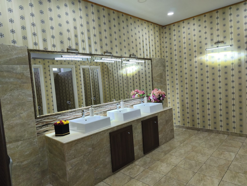 Spațiu Comercial tip Ballroom, 440 mp + 1000 mp parcare privata