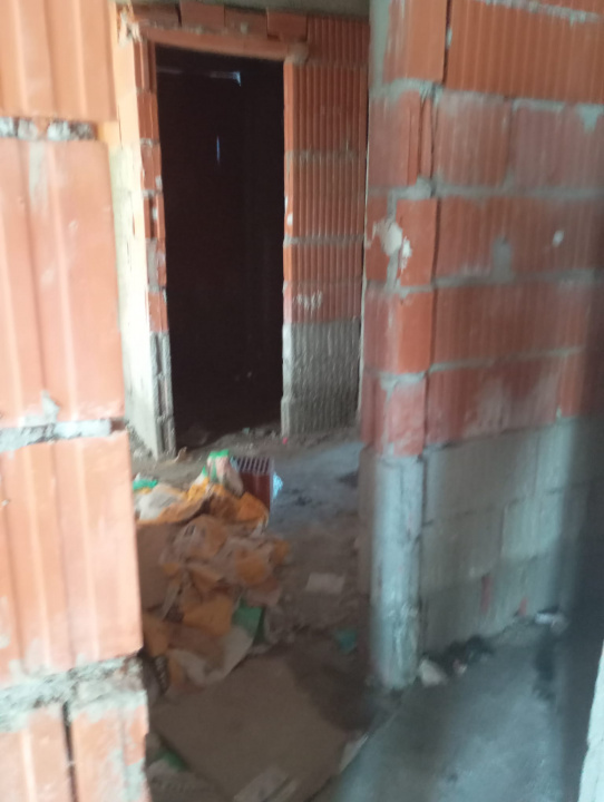 Vând bloc locuințe colective la roșu, stradal – Șos. Chitilei