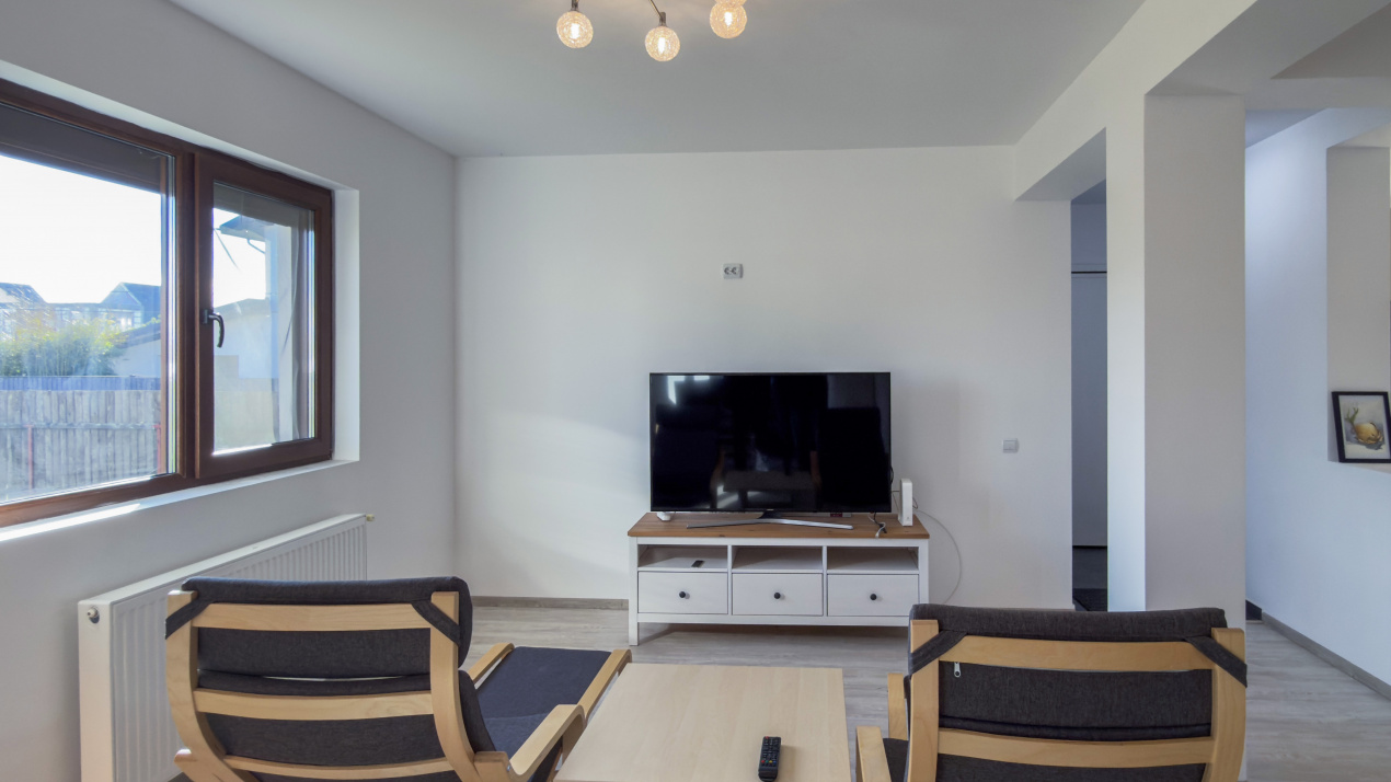 Vila vanzare Sabareni , teren 1876 mp