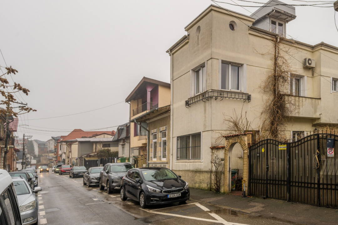 CAROL - REGINA MARIA, CASA 63 MP!