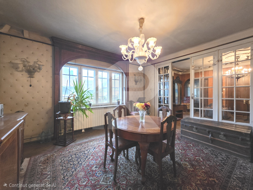 Apartament in Vila, 5 camere,  Alexandru Philippide 4, de renovat