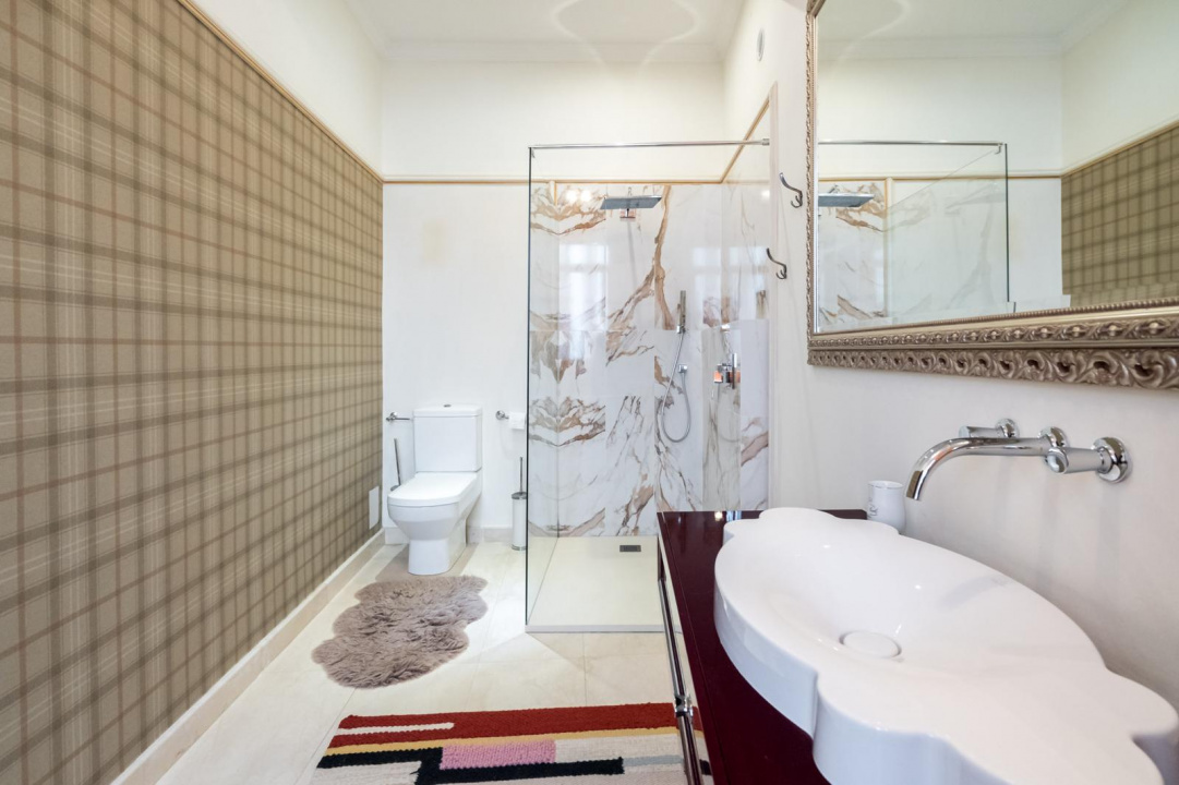 ARMENEASCA, BIROU ELEGANT, SINGUR PE NIVEL, PARTER, 185 MP!