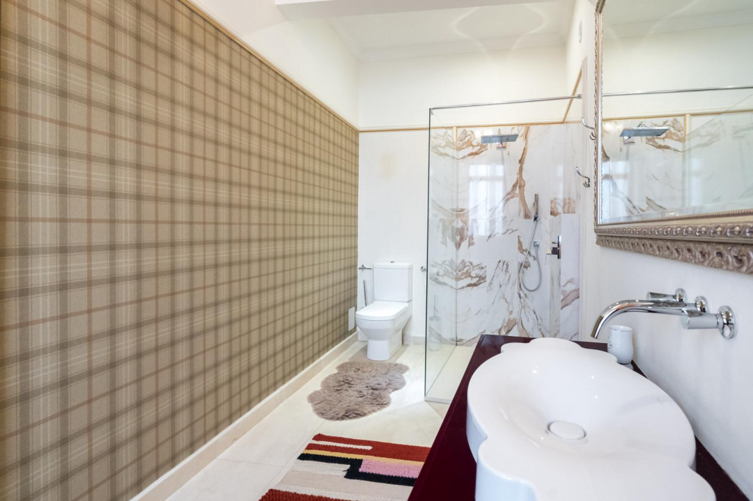 ARMENEASCA, BIROU ELEGANT, SINGUR PE NIVEL, PARTER, 185 MP!