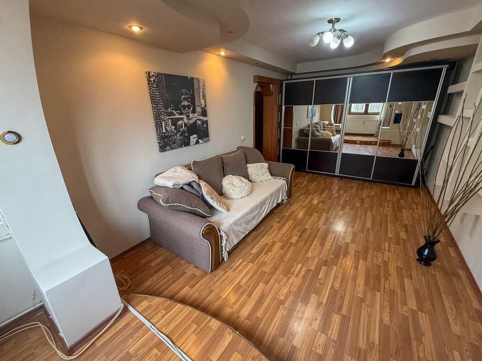 Apartament mobilat si utilat, parcare