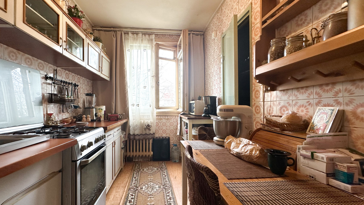 Apartamentul care te așteaptă să-l transformi în casa ta