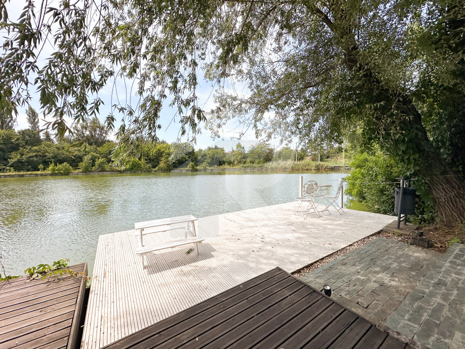 Panorama Lake Straulești - ap. cu 2 camere de închiriat