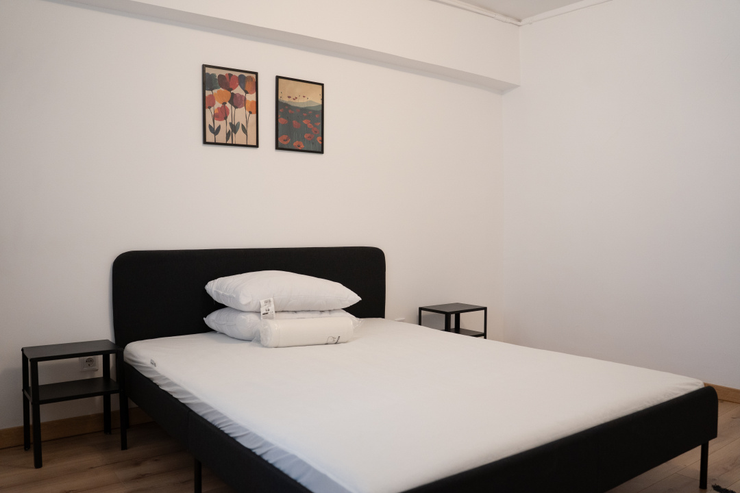 Cel mai scump dar si cel mai frumos 4 camere din Aparatorii Patriei