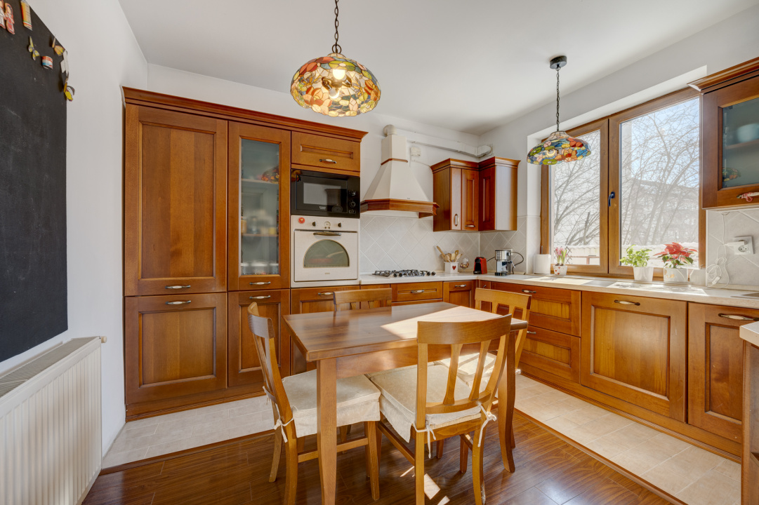 VILA DE INCHIRIAT, DRUMUL TABEREI-PRELUNGIREA GHENCEA- STR. FUNIGEILOR