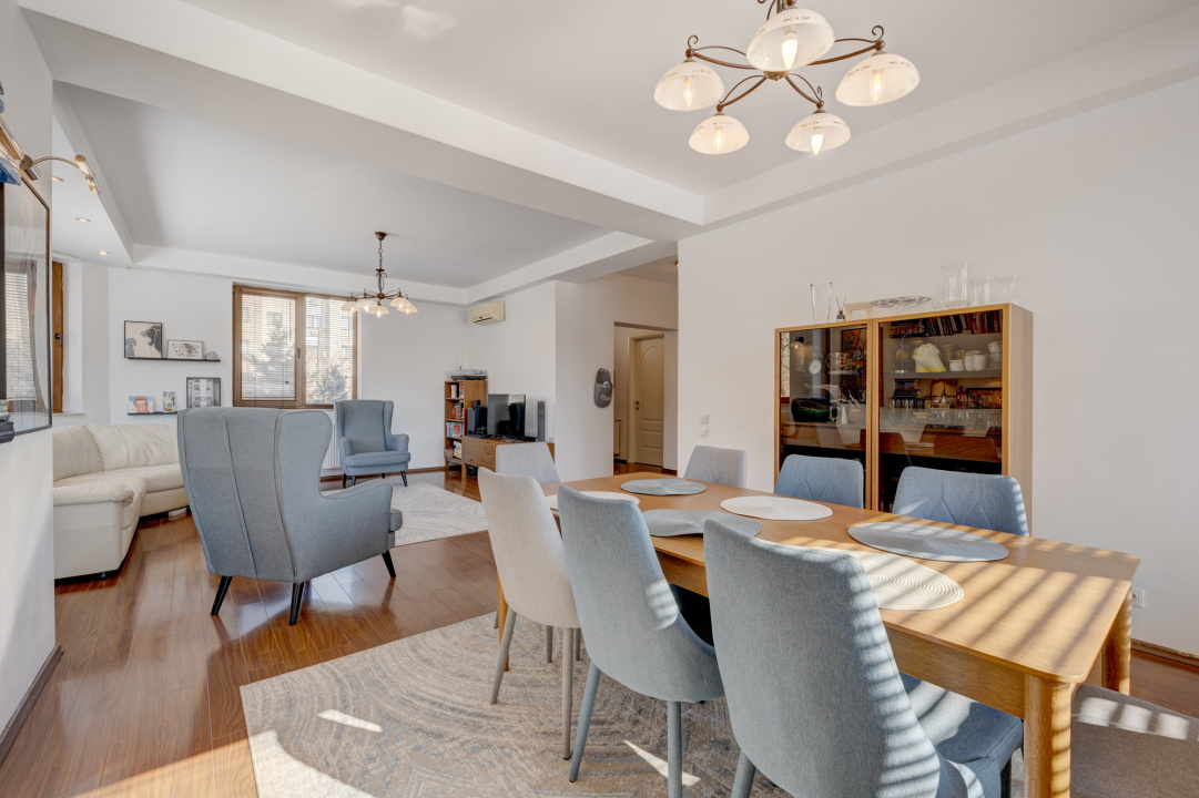 VILA DE INCHIRIAT, PRELUNGIREA GHENCEA, STR. FUNIGEILOR !