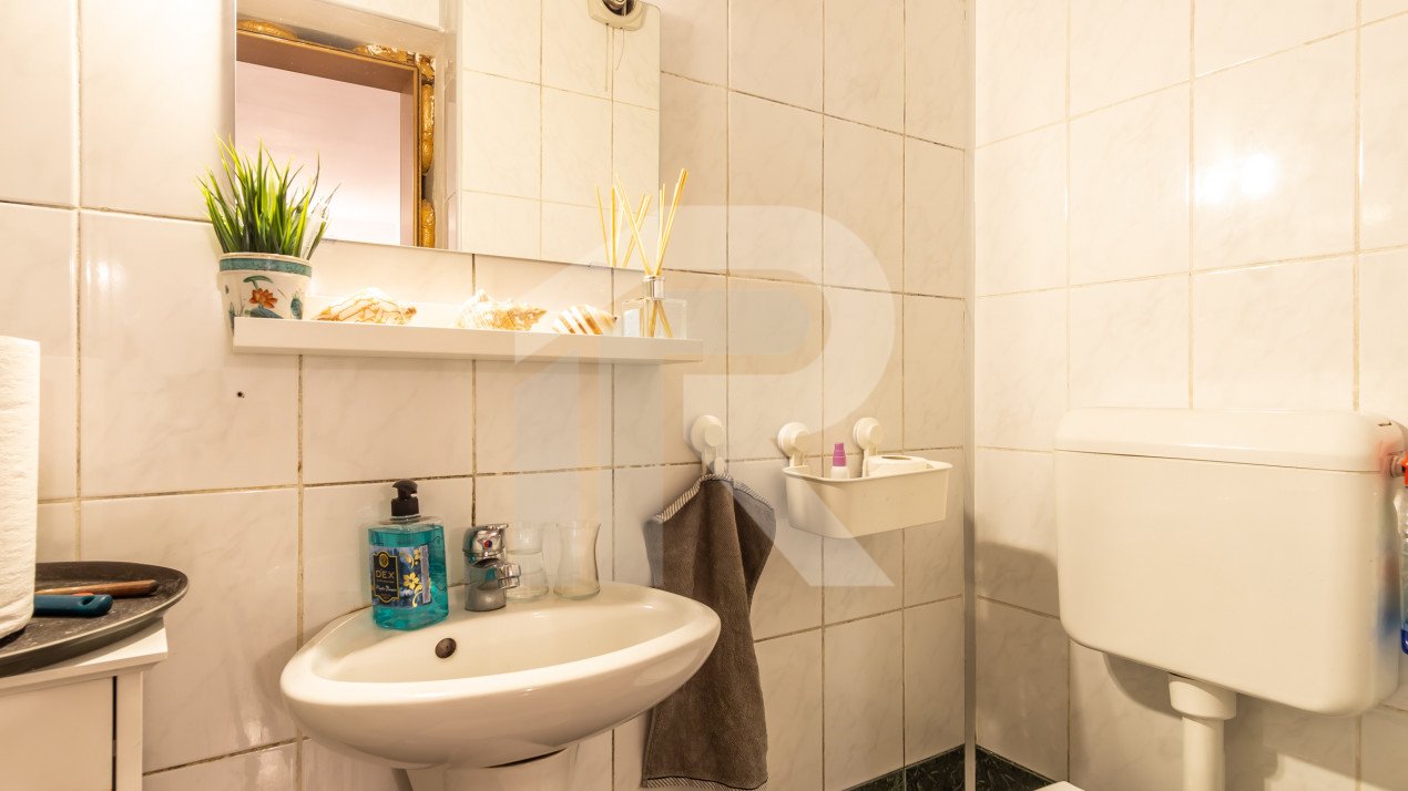 Spatiu birouri Mihalache -Turda in imobil mixt, 33 mp, centrala gaze proprie