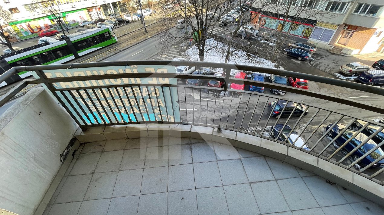 Spatiu birouri Mihalache -Turda in imobil mixt, 33 mp, centrala gaze proprie