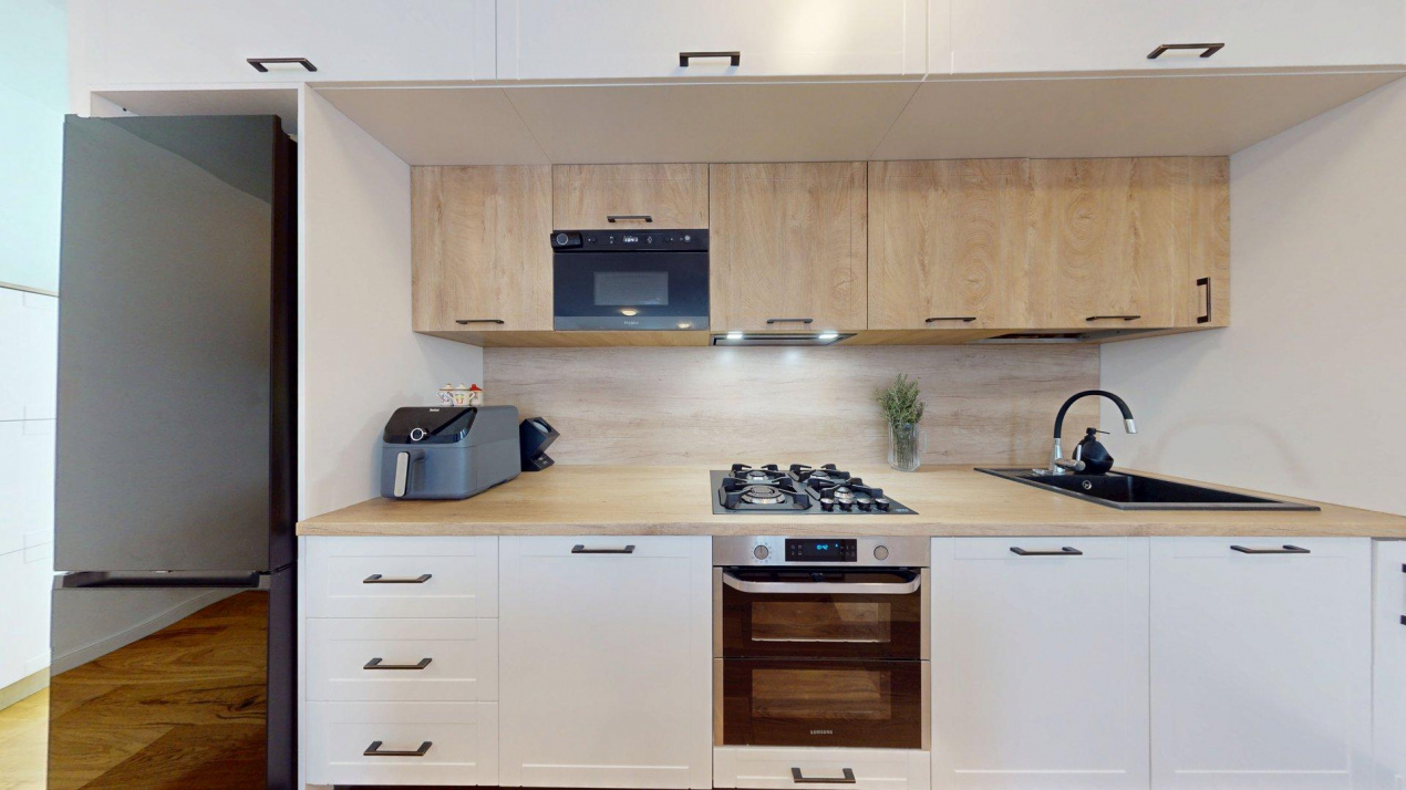 Apartament elegant 2 cam cu istorie, rafinament și facilități premium